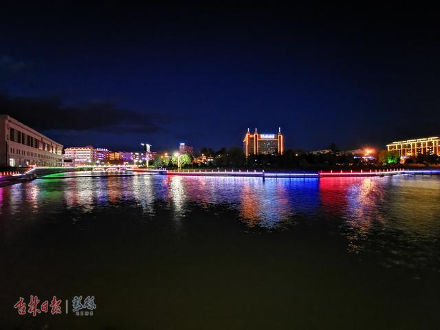 图集丨珲春龙源公园雨后小夜景