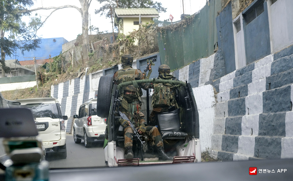  [지구촌은 지금] 인도 동북부서 군 민간인 오인사격 사건 발생  
